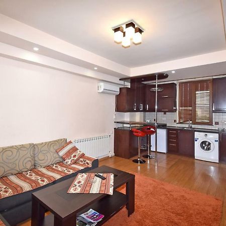 Apartments In Center Of Yerevan,Koghbatsi 1A Street מראה חיצוני תמונה