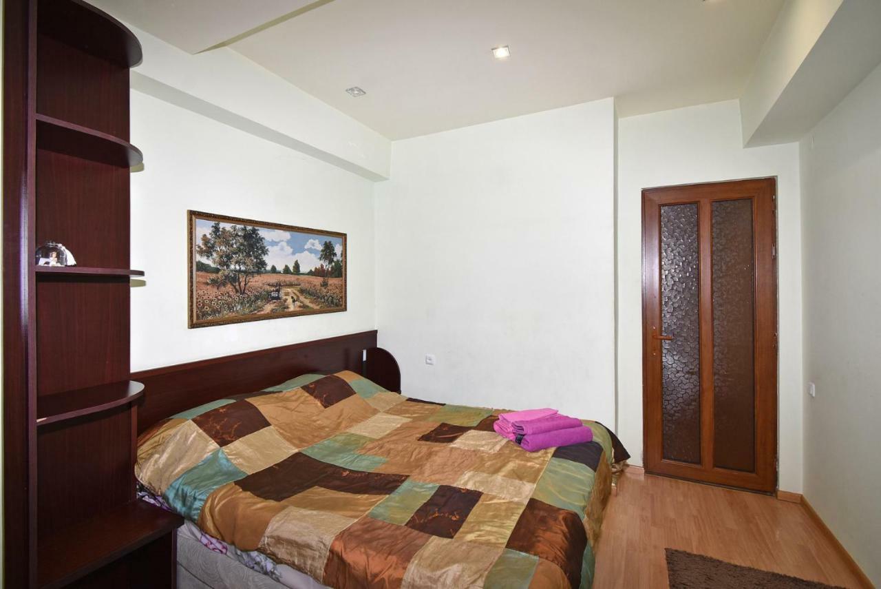 Apartments In Center Of Yerevan,Koghbatsi 1A Street מראה חיצוני תמונה