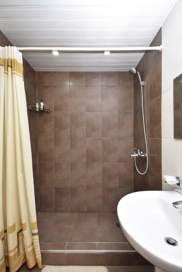 Apartments In Center Of Yerevan,Koghbatsi 1A Street מראה חיצוני תמונה